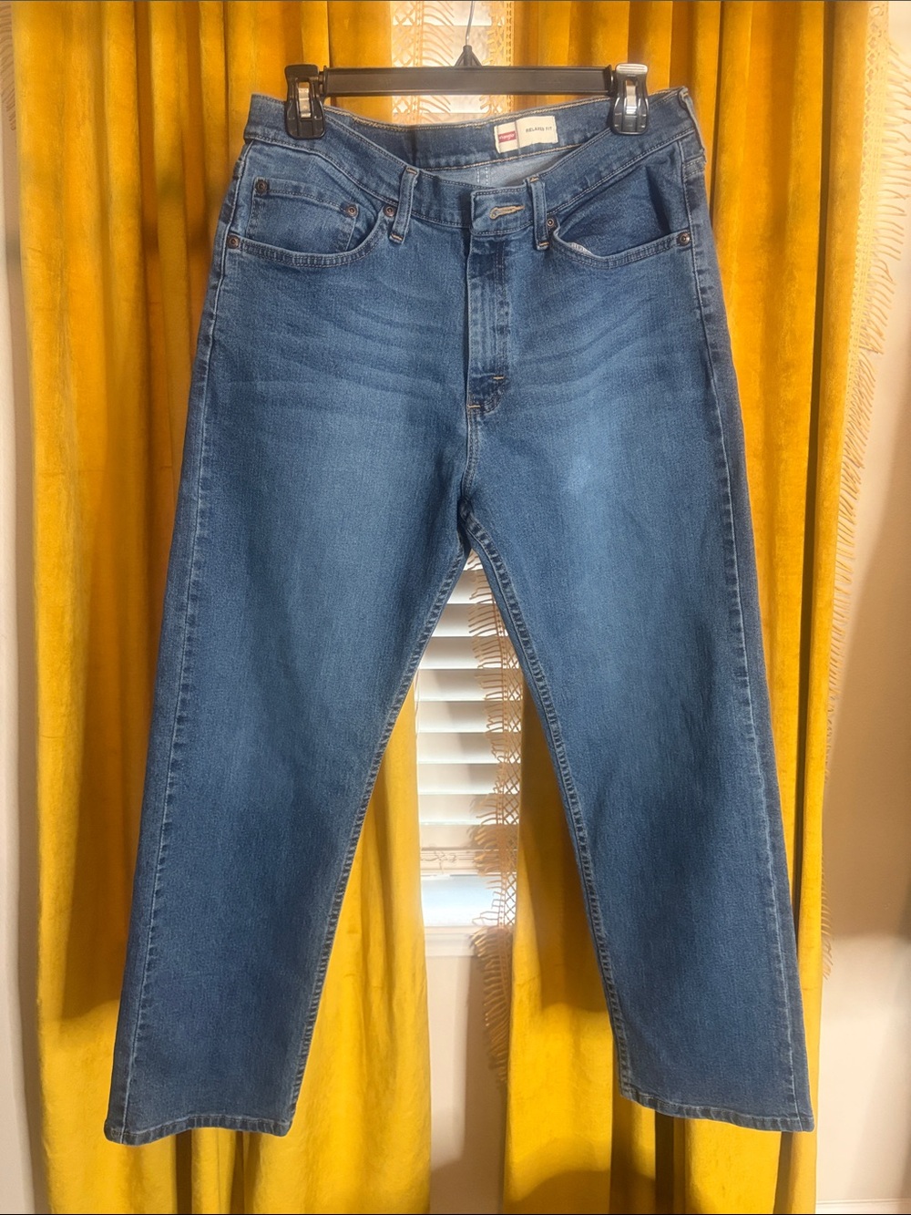 Wrangler Jeans - Relaxed Fit (Mens)